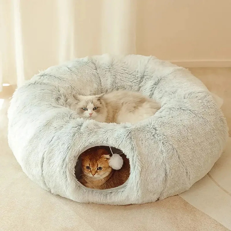 Lit tunnel pour chat en peluche douce et lavable au design scandinave épuré