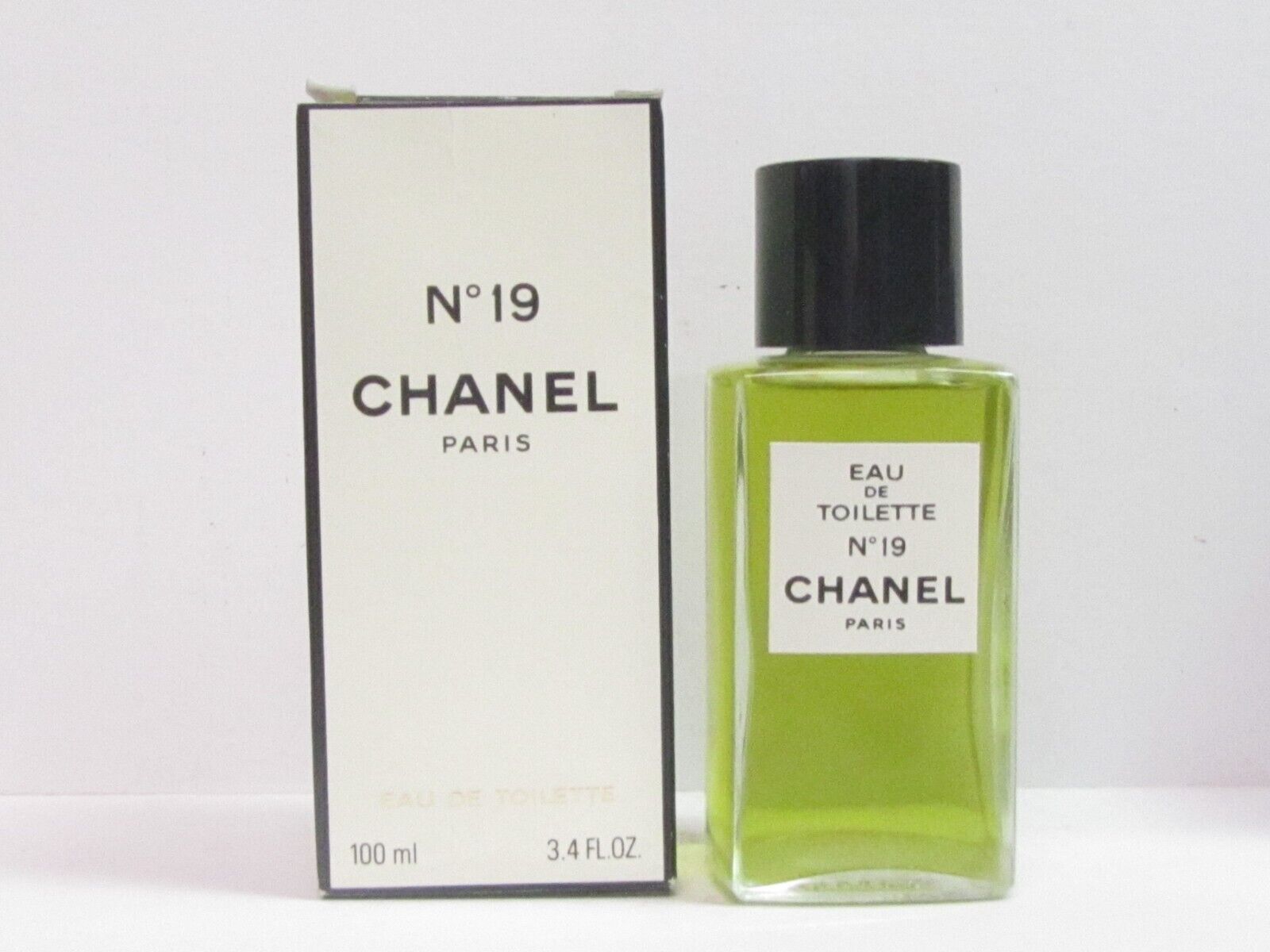 Chanel No 19 For Women 3.4 oz Eau de Toilette Pour Splash Vintage RARE
