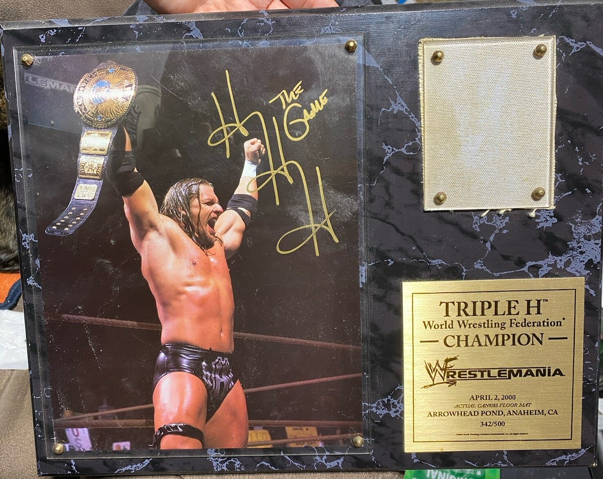 RARE WWE TRIPLE H SIGNED PLAQUE WRESTLEMANIA 16 ACTUAL RING CANVAS