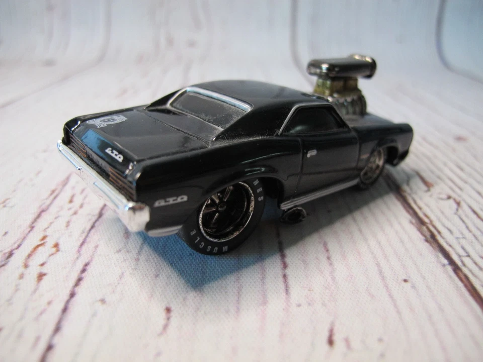 Muscle Machines automodello 66 Pontiac GTO 1/64 5th Year Anniversary blown cars - Immagine 4 di 4