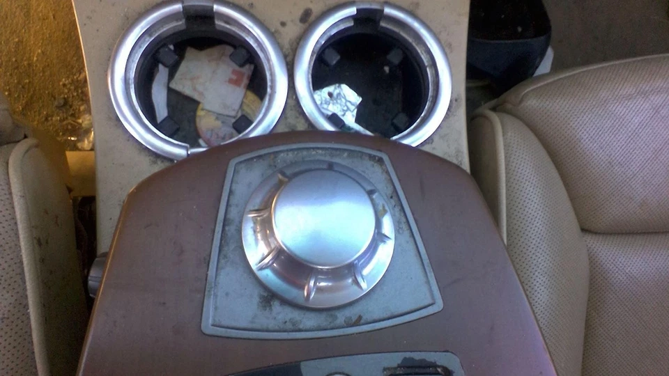 Guardabarros delantero derecho usado se adapta a: BMW 745I 2003 delantero derecho grado A Foto 3 de 4