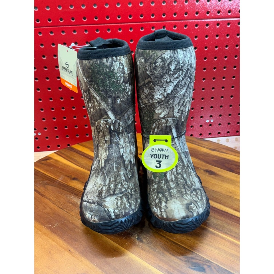 Magellan Outdoors Youth Hunting Boots Realtree APX Camo Shoes Kids Size ...