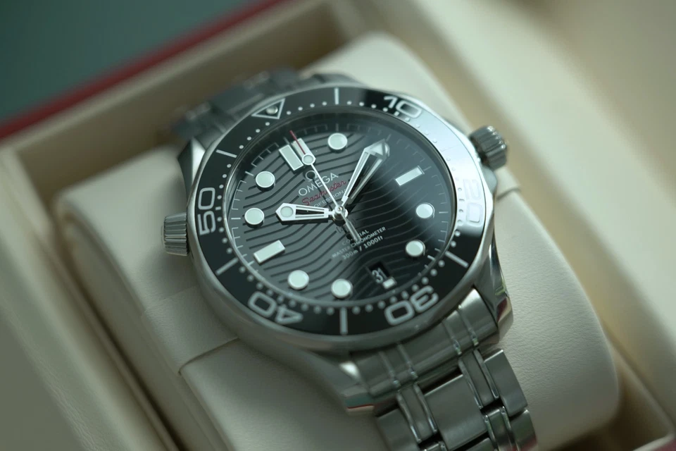 Omega Seamaster Diver 300M 210.30.42.20.01.001, Foto 4 von 5