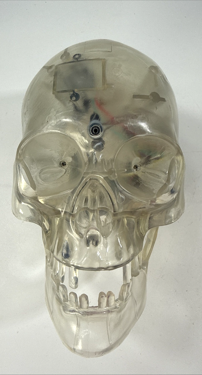 Gemmy 2012 Halloween Animated Dropping Clear Crystal Scary Skull