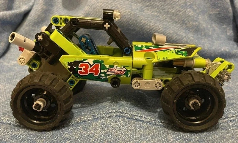 LEGO Technic 42027 Desert Racer, photo 3 of 5