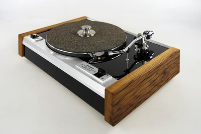 Restaurierter Micro Seiki Belt Drive MR-322 Plattenspieler