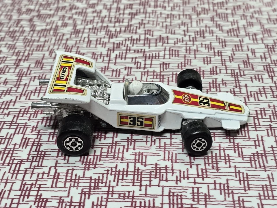 Vintage 1971 Matchbox Speed Kings K 35 Lightning Texaco STP Indy Car F1 Race Car - Image 2 of 4