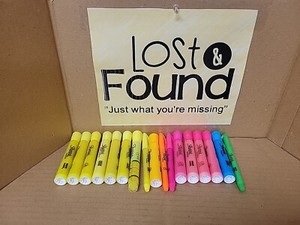 Lot of 17 Mixed Color Sharpie Highlighter Markers *Tested Yellow Pink Blue Green