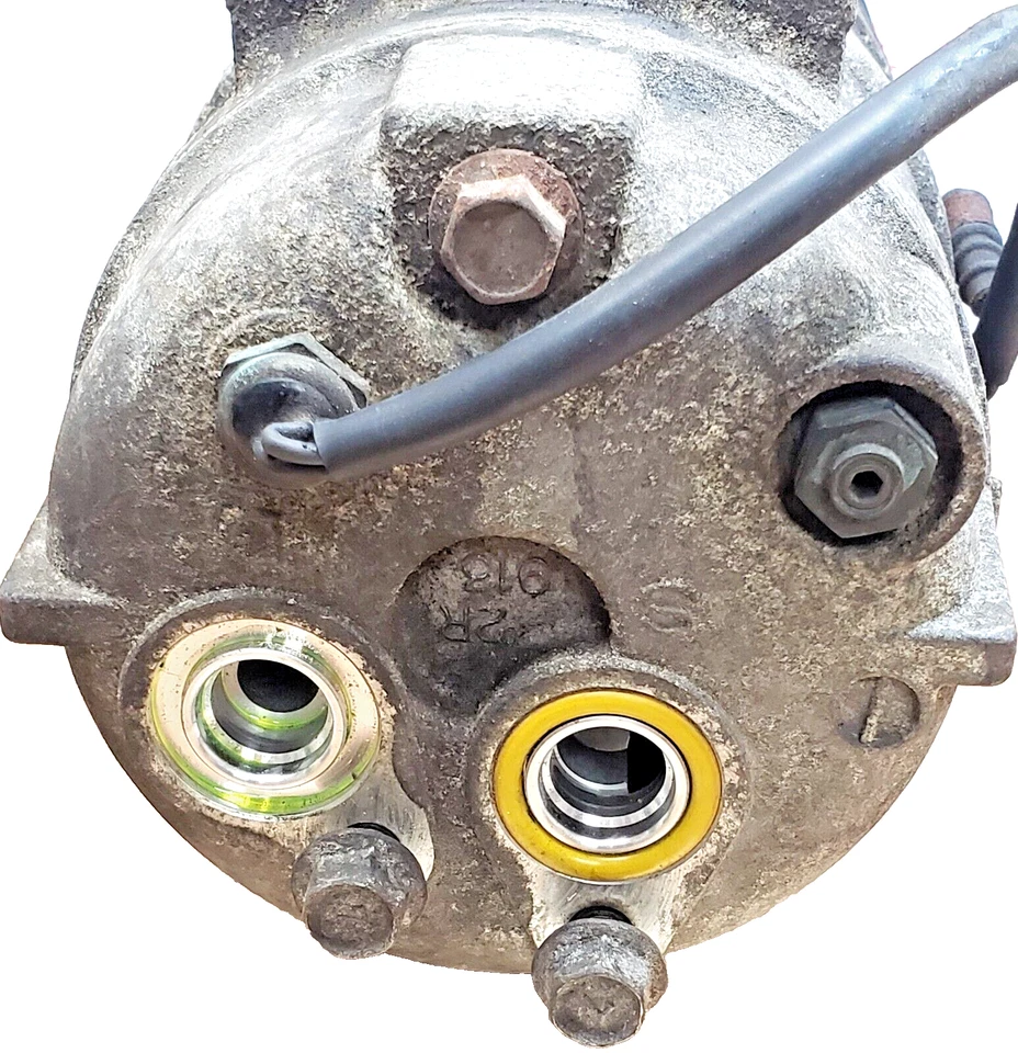 1999–2001 Volvo S60 2.4 FWD A/C Compressor OEM - Image 3 of 4