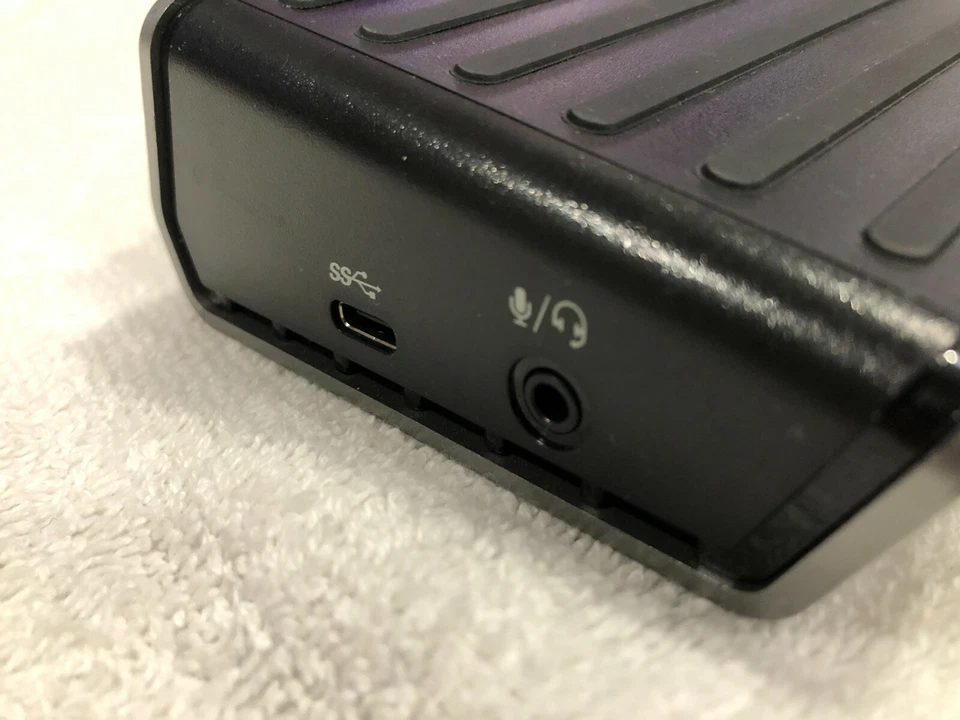 Targus USB-C Universal DV4K Docking Station w/Power to charge (DOCK180USZ) - Image 4 of 4