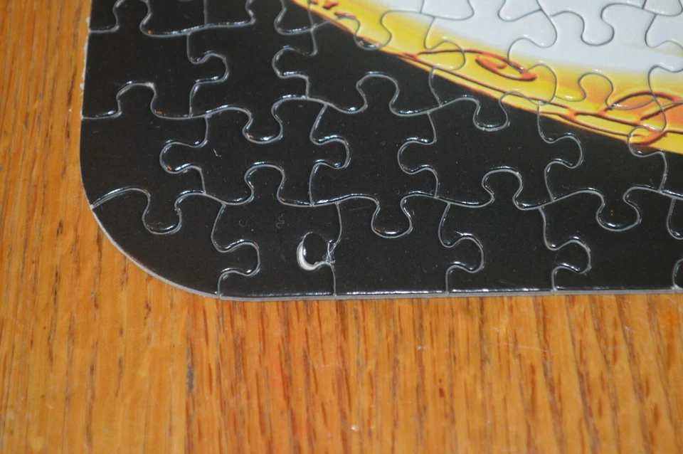 Hasbro Señor de los Anillos Fuerzas Malvadas 500 Piezas Puzzle en Contenedor de Lata Completo Foto 4 de 4