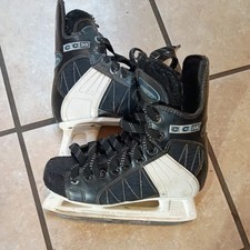 CCM powerline 120 Size 3 Intermediate Hockey Skates