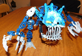 ! LEGO BIONICLE 8922 GADUNKA 98% COMPLETE PLEASE READ !