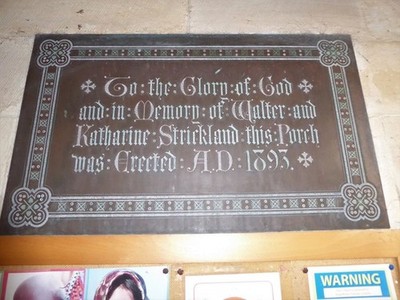 Foto 6x4 St. Oswald, Flamborough: Denkmal (4) um 2017