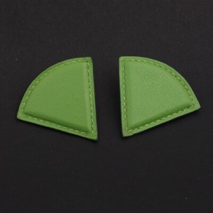 Authentic Hermès Green Leather Triangle 18K Yellow Gold-Plated Clip-On Earrings, 1990s