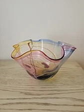 SIGNED A. JABLONSKI ART BLOWN GLASS HANDKERCHIEF RAINBOW BOWL POLAND Centerpiece