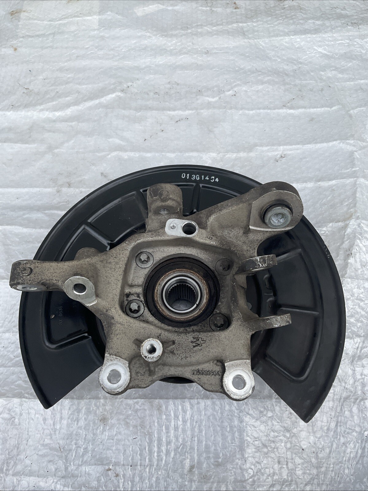 14-17 Maserati QuattroPorte Rear Left Spindle Knuckle Hub Bearing OEM