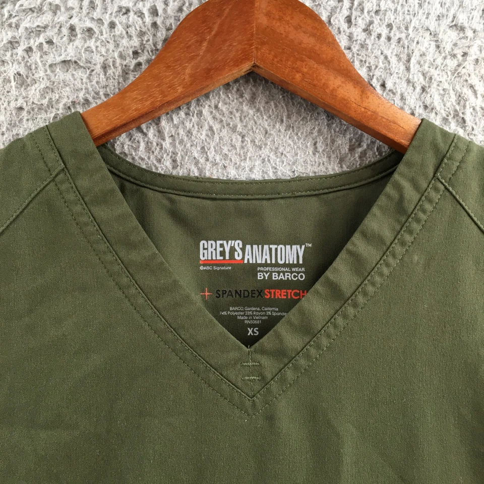 Greys Anatomy by Barco Spandex Stretch Emma 4-Pocket Scrub Top Womens XS Green - Image 3 of 4