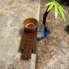 LEGO The Angry Birds Movie 75825 Piggy Pirate Ship Retired without box