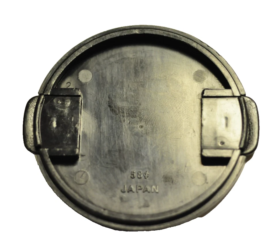 Mamiya 58mm plastic pinch-on front lens cap. - Image 2 of 4