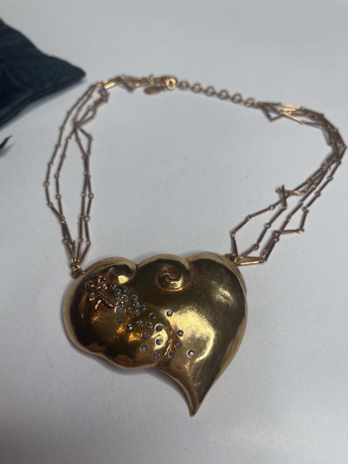 Xavier Loubens Paris bijou vintage d'exception : l'émotion d'une pièce rare signée