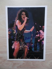 Gloria Estefan autograph signed 10x15 cm postcard