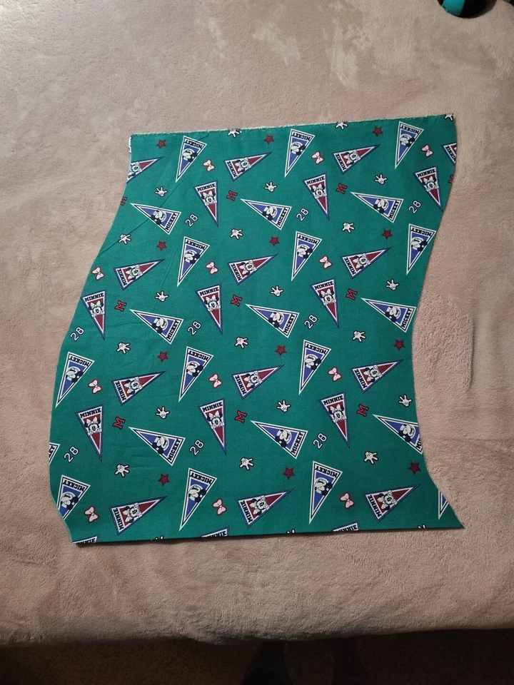 DISNEY MICKEY & MINNIE CHEER FLAG FABRIC SCRAP REMNANT PIECE• 18.5" X 45"  ~WAVY - Image 3 of 3