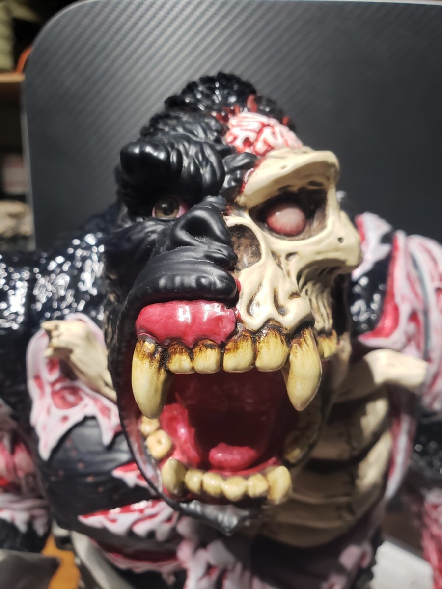 INSTINCTOY  KING KORPSE 【SASQUATCH】 New King Korpse Versions By JAMES GROMAN x INSTINCTOY - The