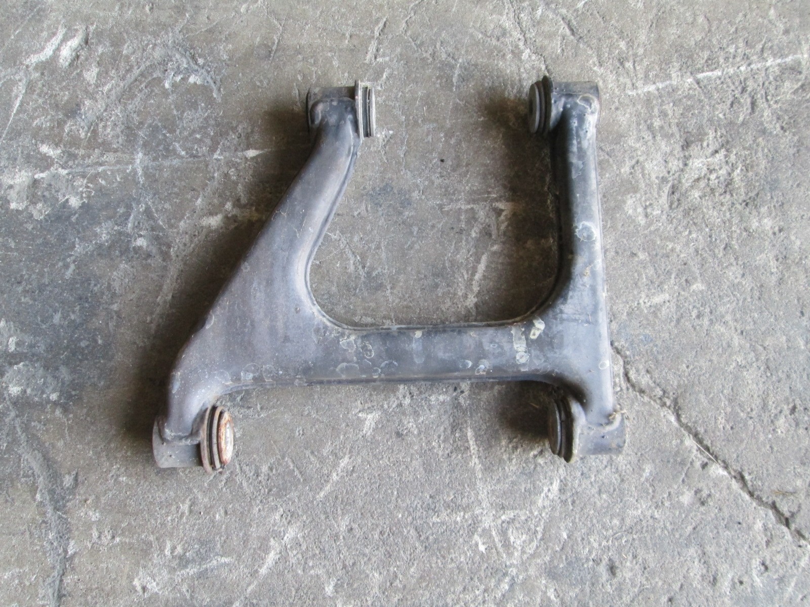 Ferrari 355 Rear Upper  A Arm # 159373