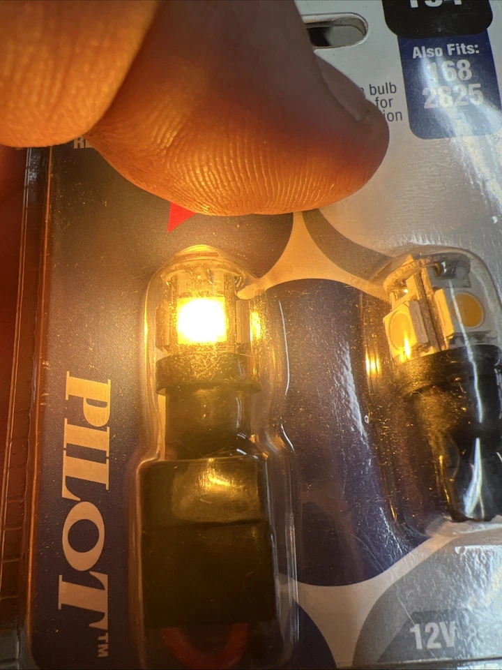 Pilot IL-194A-5 Premium Ámbar LED Lámpara Bombillas 12V Para 194, 168, 2825 Foto 2 de 3