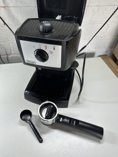 DELONGHI EC152.CD MACCHINA CAFFÈ ESPRESSO E CAPPUCCINO CON VAPORIERA