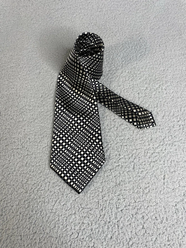 Corbata de seda Tom Ford negra a cuadros diamante hecha en Italia Foto 2 de 4