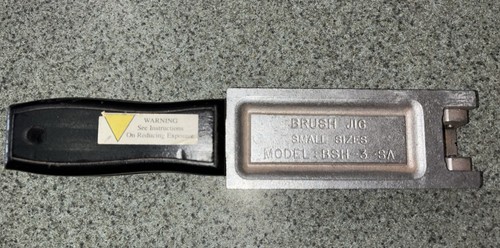 3467 BSH-3-SA Do-It Weedless Brush Jig Mold 1 cav ea 1/4, 3/8, 1/2 oz sizes Used