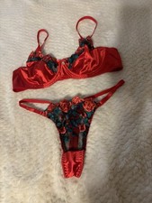 VTG Beautiful Red Satin Bra And Satin Panties With Flower Embroidery Set Size L