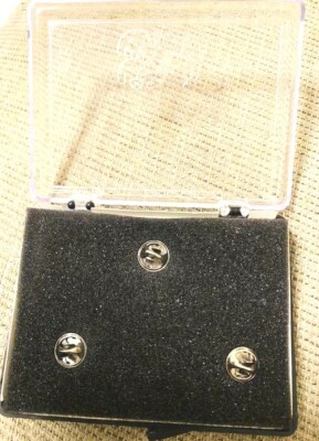 PIKACHU the MOVIE 2000 バッジ Very Rare ! Pichu and Pikachu badge Movie version Pokemon