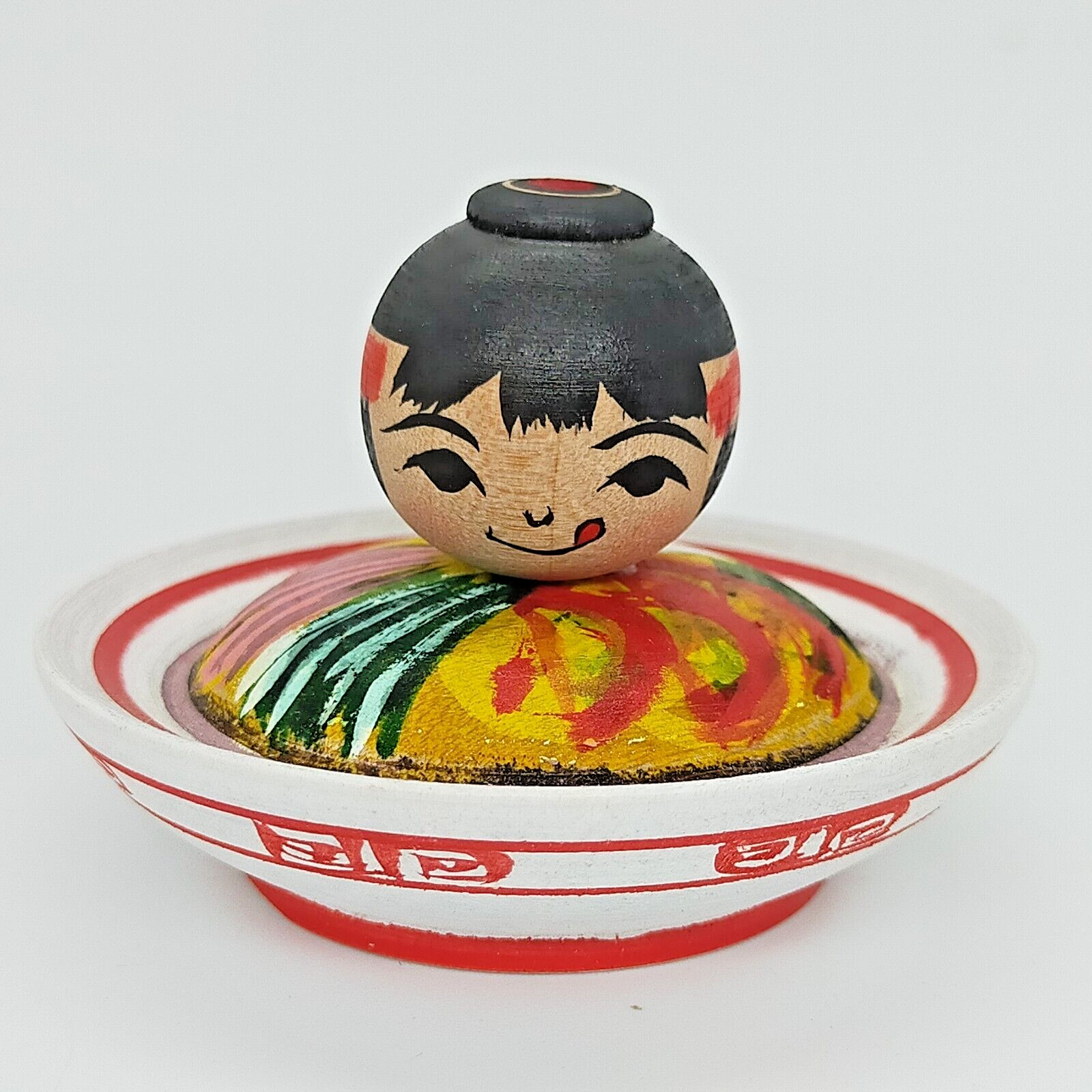 Muñeca japonesa Jwooden pequeña kokeshi Hiyashi chuka ramen frío Abo Masafumi