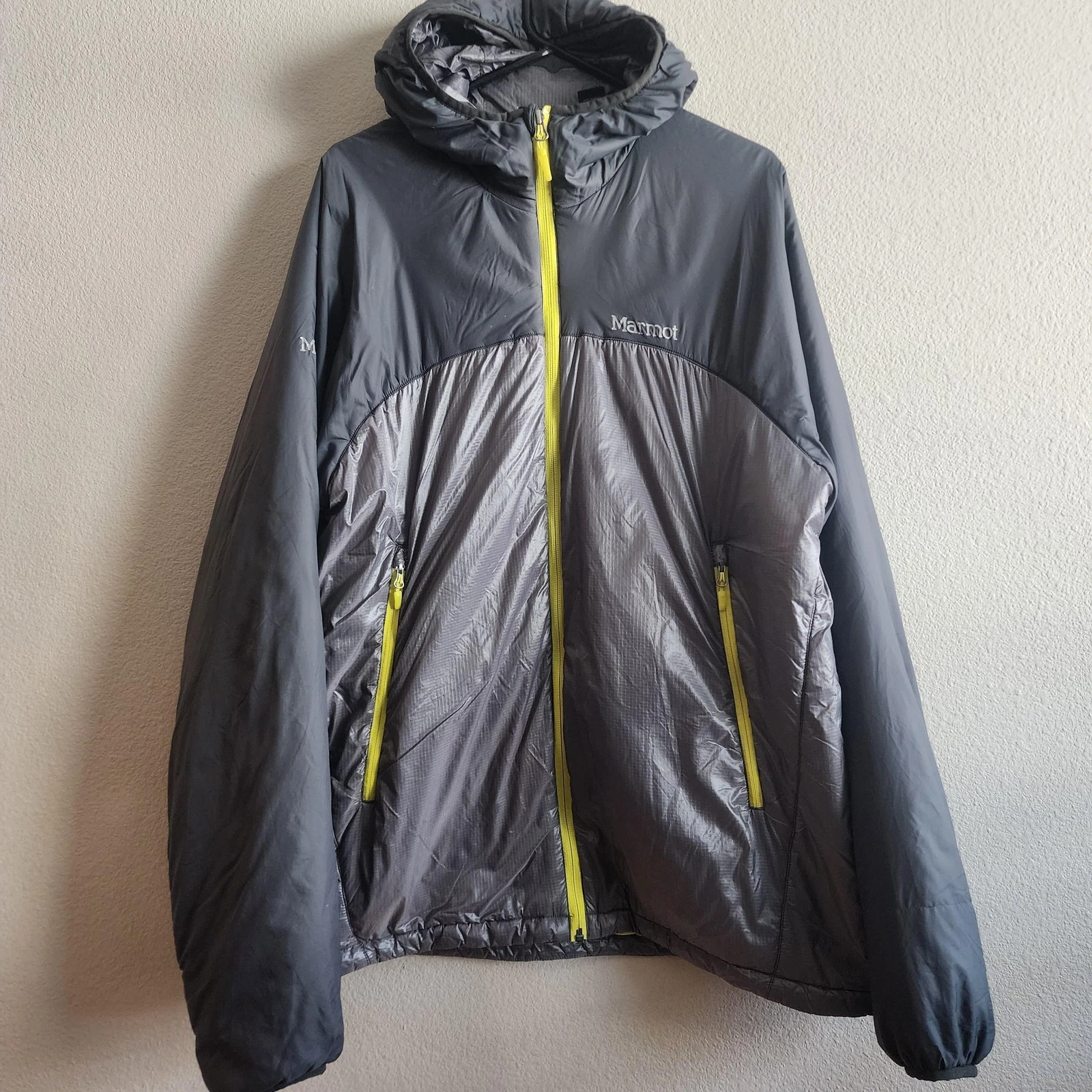 Marmot Jacket Mens XL Gray Yellow Hooded Lightweight Full Zip Outdoor Puffer