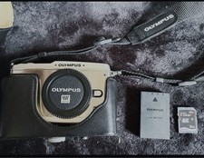 OLYMPUS PEN E P1 Body with lens