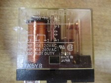 Allen Bradley 700-HK36Z24-24V DC Relay 700-HK36Z24-24VDC Ser A