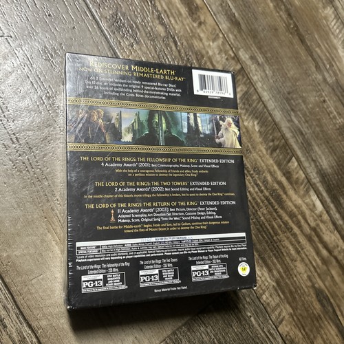 The Lord of the Rings: The Motion Picture Trilogy (Extended Editions) (Blu-ray) - Picture 3 of 4