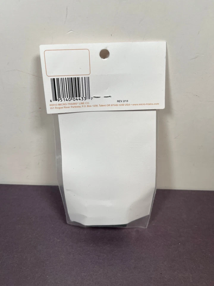 Micro Trains MOW STORAGE SHED Railroad Train Accessories N Scale 499 43 978 - Image 3 of 4