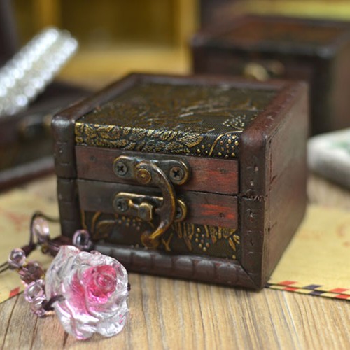 Vintage Storage Box Small Wooden Lock Jewelry Holder Necklace Storage Gift Box - Picture 9 of 12