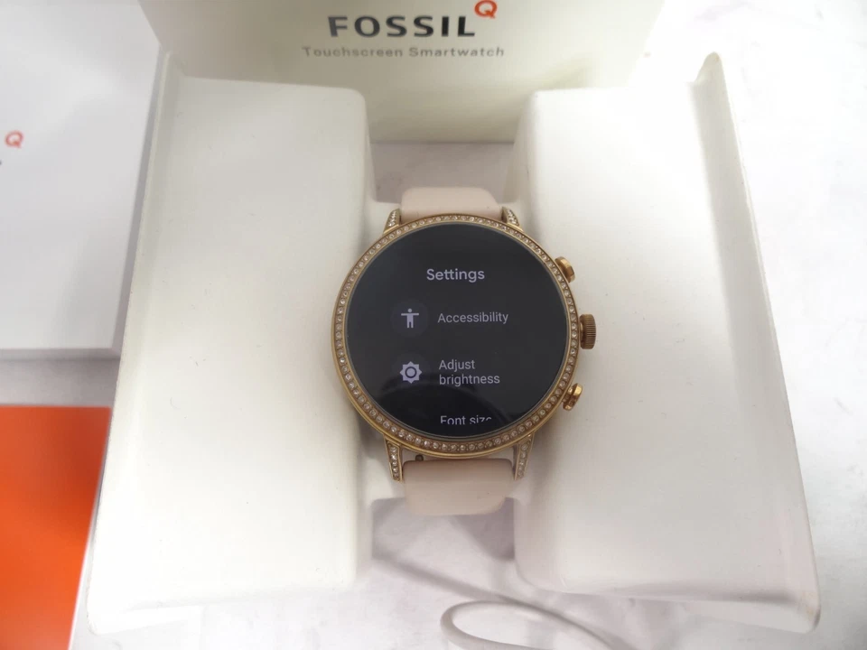 Watch Fossil Q GEN 4 DW7F1 Crystal Rose Gold Tone Smartwatch - Image 2 of 4