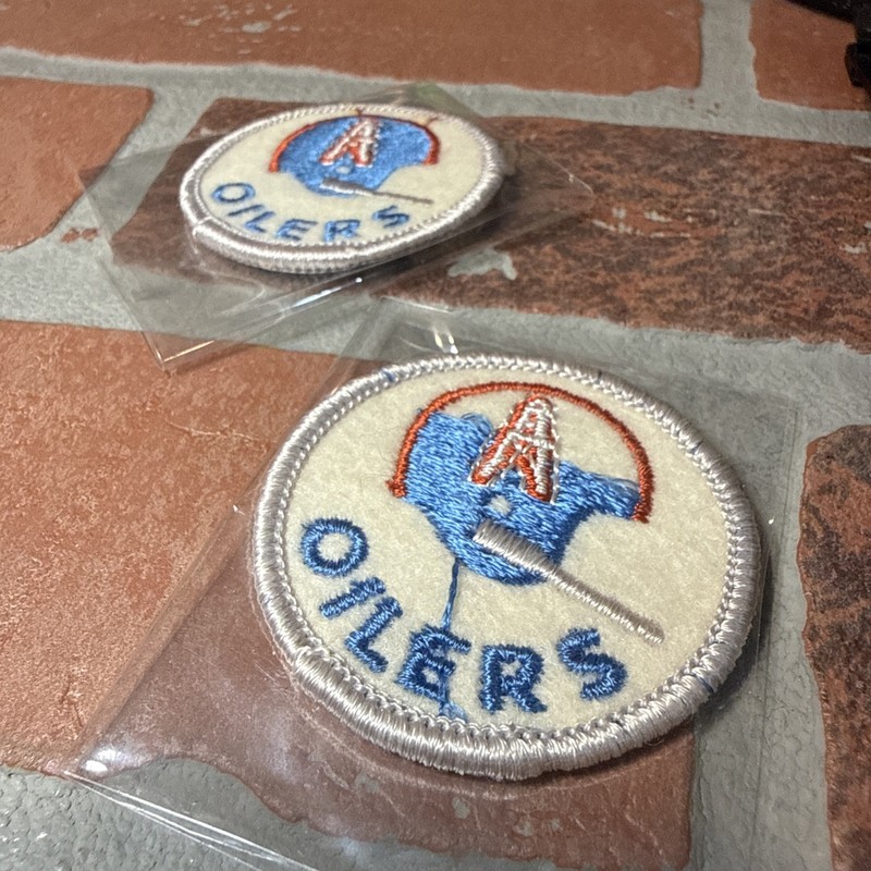 2 Vintage 1968-72 NFL Houston Oilers Single Bar Helmet Embroidered 2" Patches