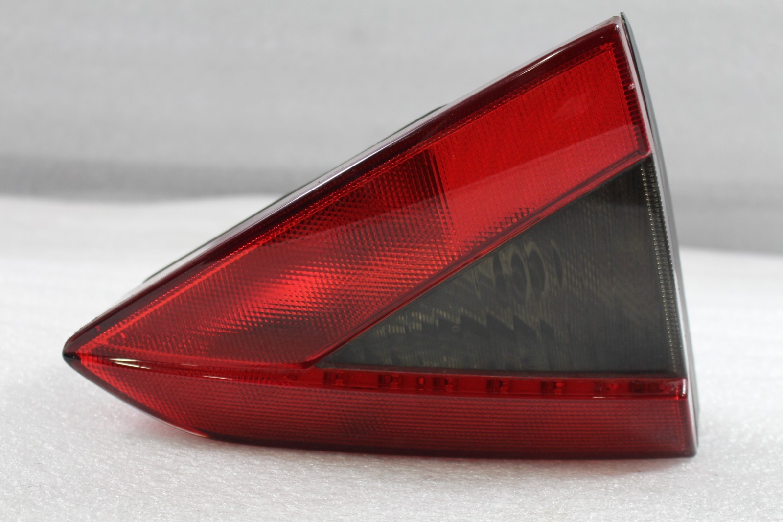 Maserati GranTurismo Left Inner Tail light P/N 231567
