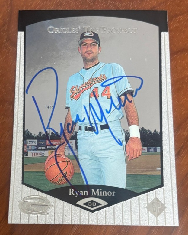 Ryan Minor signed autographed card- 1998 Upper Deck SP Top Prospects #25