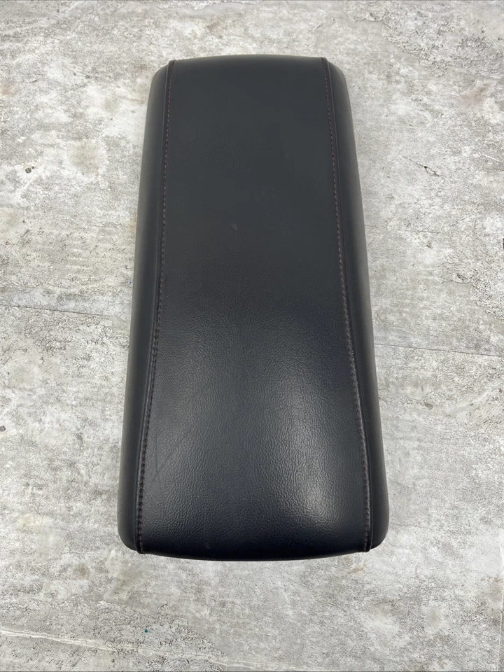 Крышка подлокотника центральная консоль Ford Edge 2011-2014 годов выпуска черная угольно-коричневая от оригинального производителя - Изображение 3 из 4