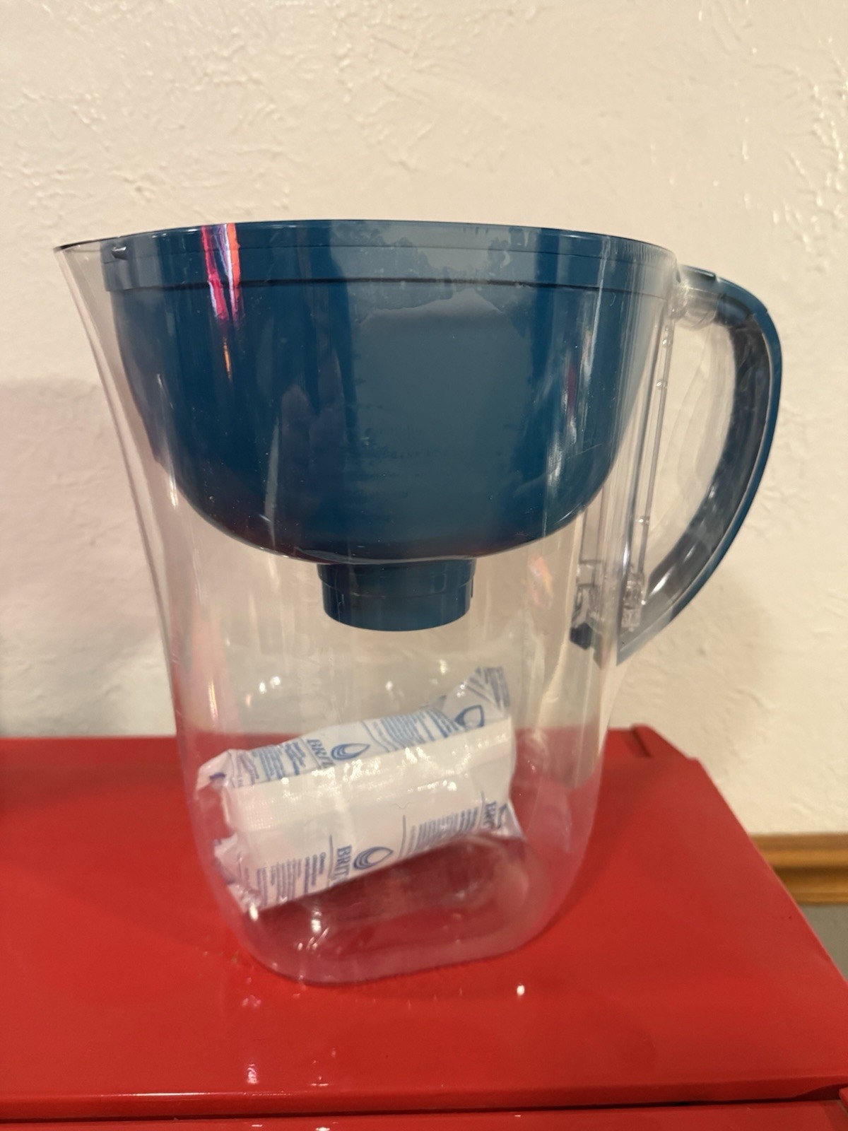 Pitcher With 1 Standard Filter B8s3