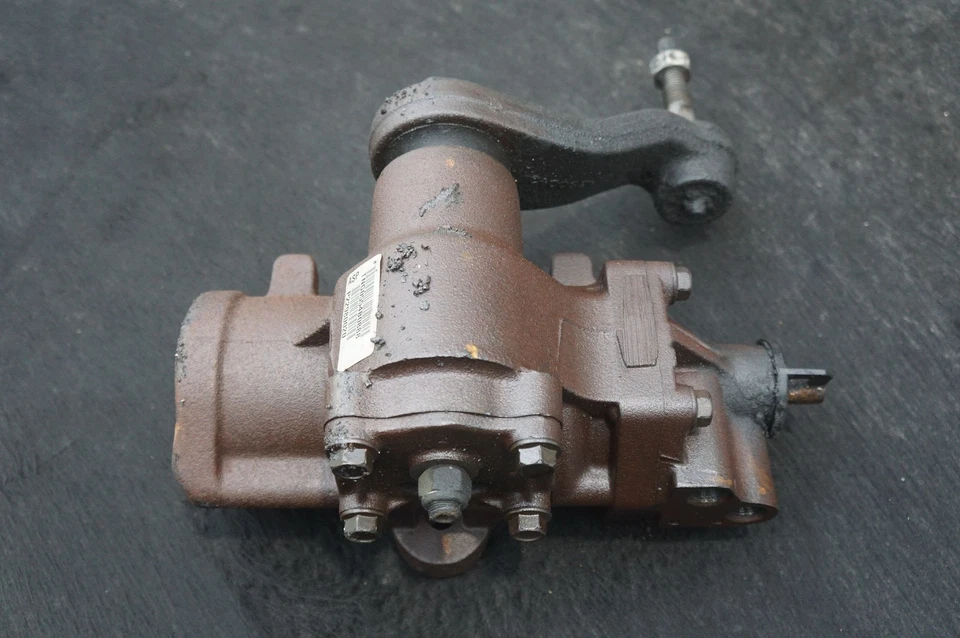 Power Steering Gear Box Assembly OEM 26137804 Chevrolet Silverado 3500 2011-2016 - Image 4 of 4