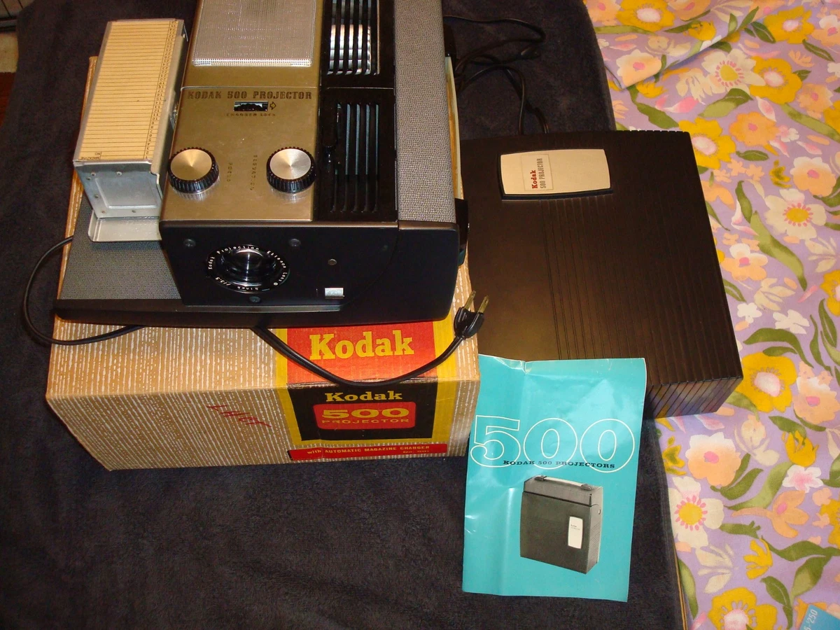 Kodak Projecteur pour vue fixe Kodaslide Model A, dans sa mallette de